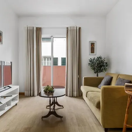 Ribeira Das Casas By Homie *